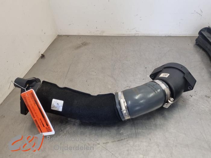 Intercooler Buis van een Volkswagen Caddy