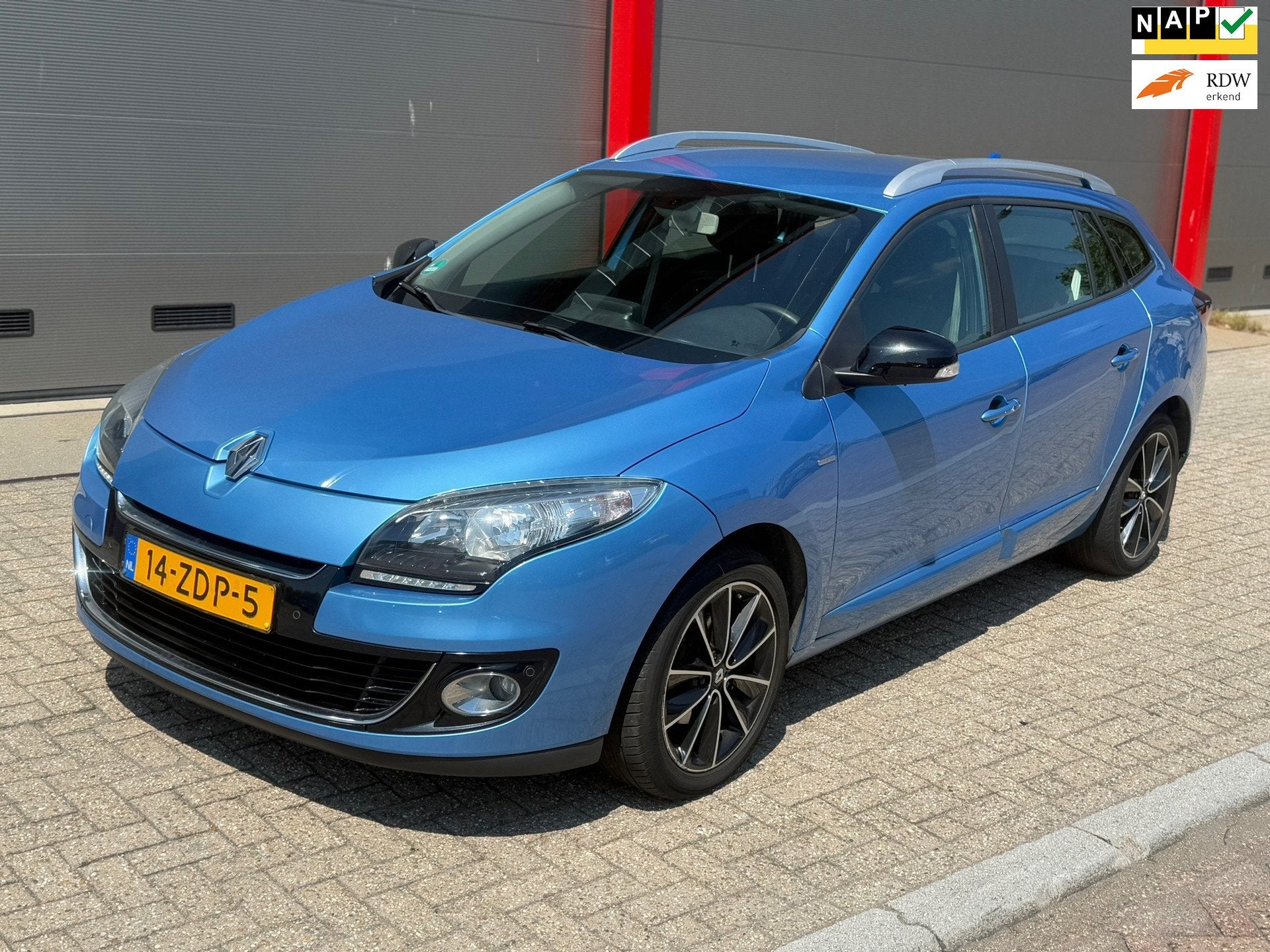 Renault Mégane Estate 1.2 TCe Bose, Auto's, Renault, Voorwielaandrijving, Euro 5, Gebruikt, 4 cilinders