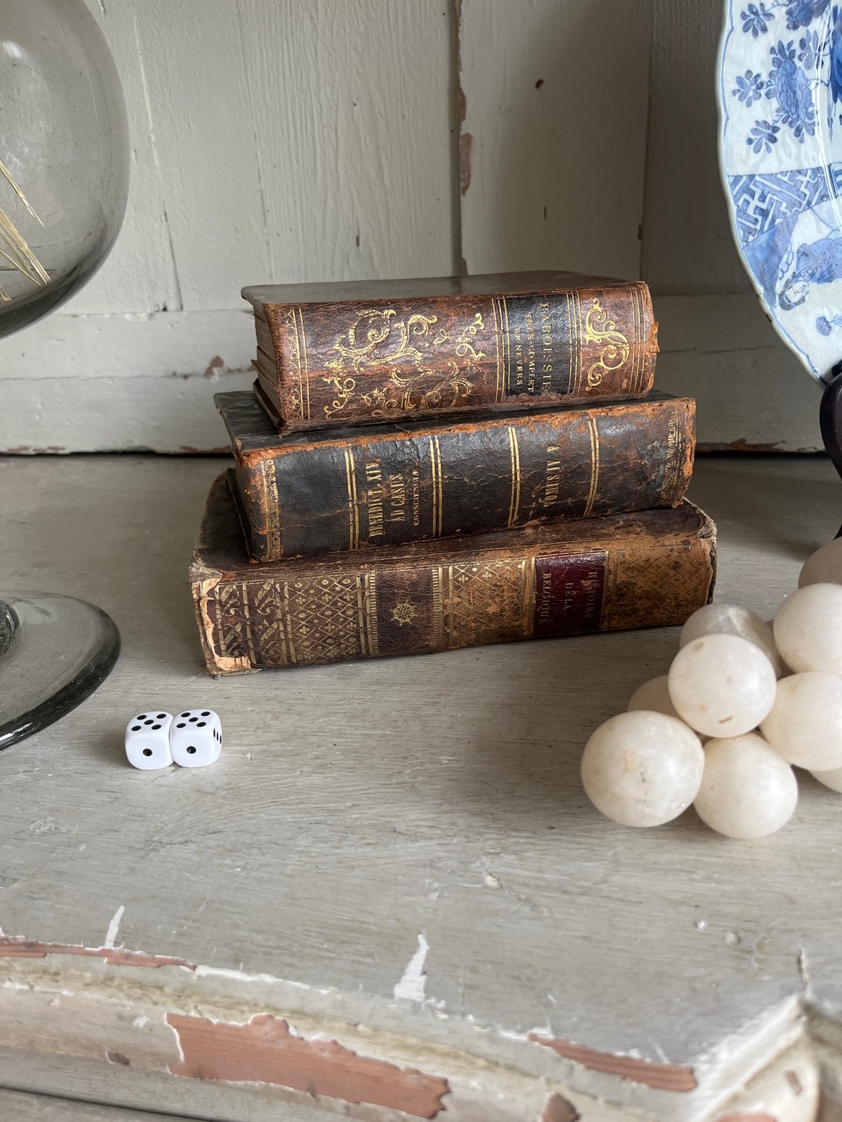 Robuuste Antieke Boeken - Doorleefde Kaft, Antiek en Kunst, Antiek | Boeken en Bijbels, Ophalen of Verzenden