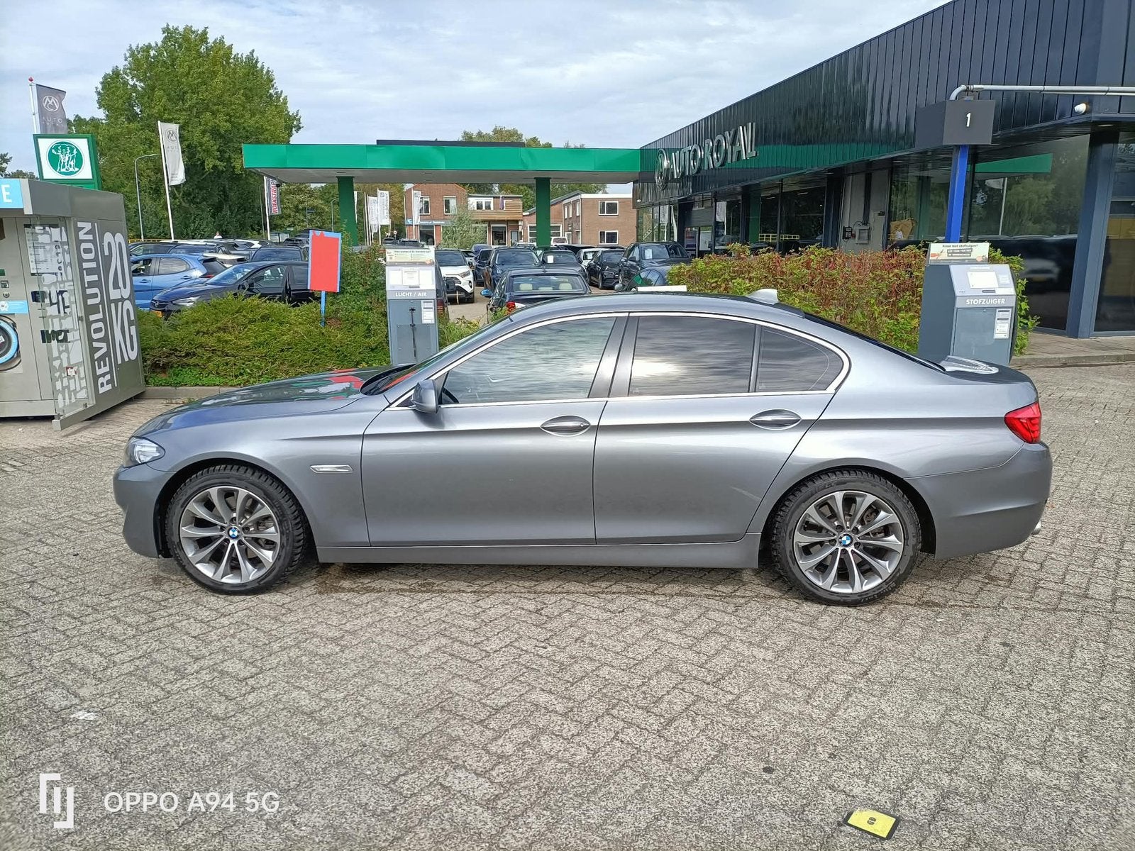 BMW 5-Serie high executive 3.0 I 523 AUT 2010 6 cilinder, Achterwielaandrijving, 2000 kg, 2996 cc, Bruin