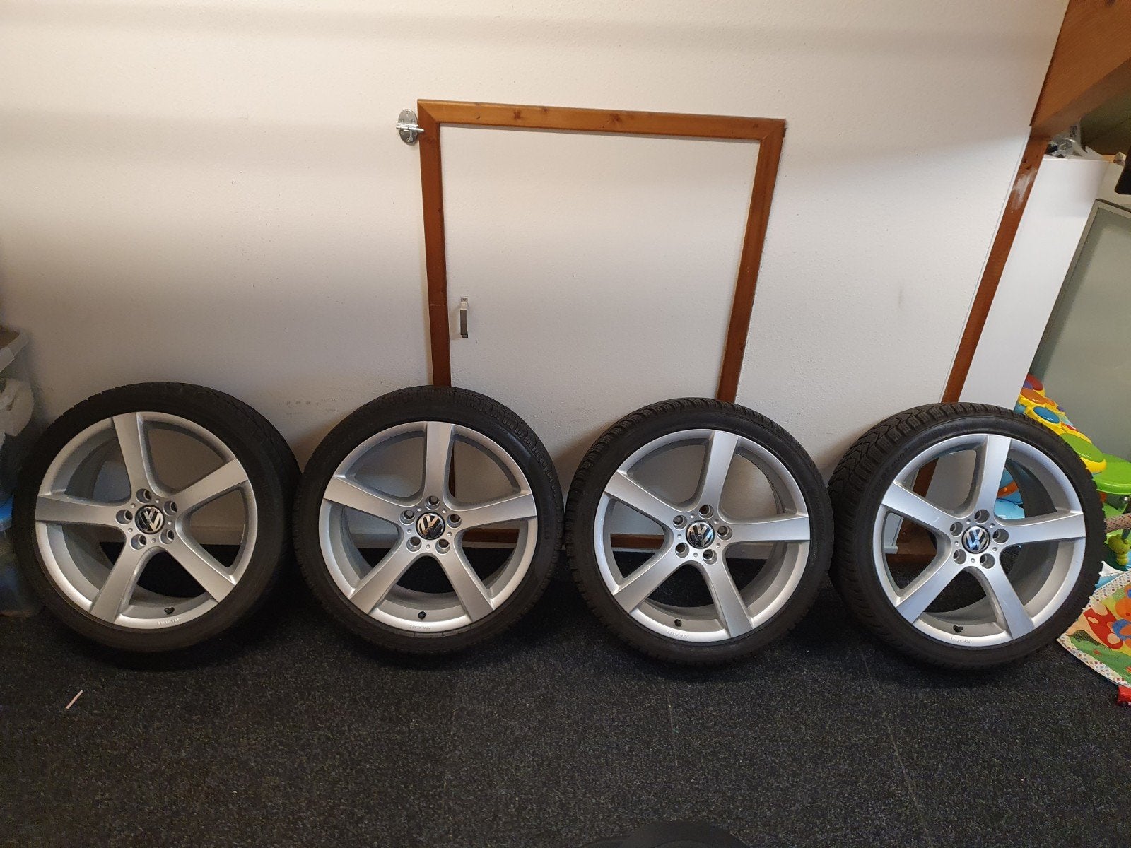 5x112 18 inch 225 40 18 winterbanden volkswagen ronal audi, Ophalen, 18 inch, Gebruikt, Banden en Velgen