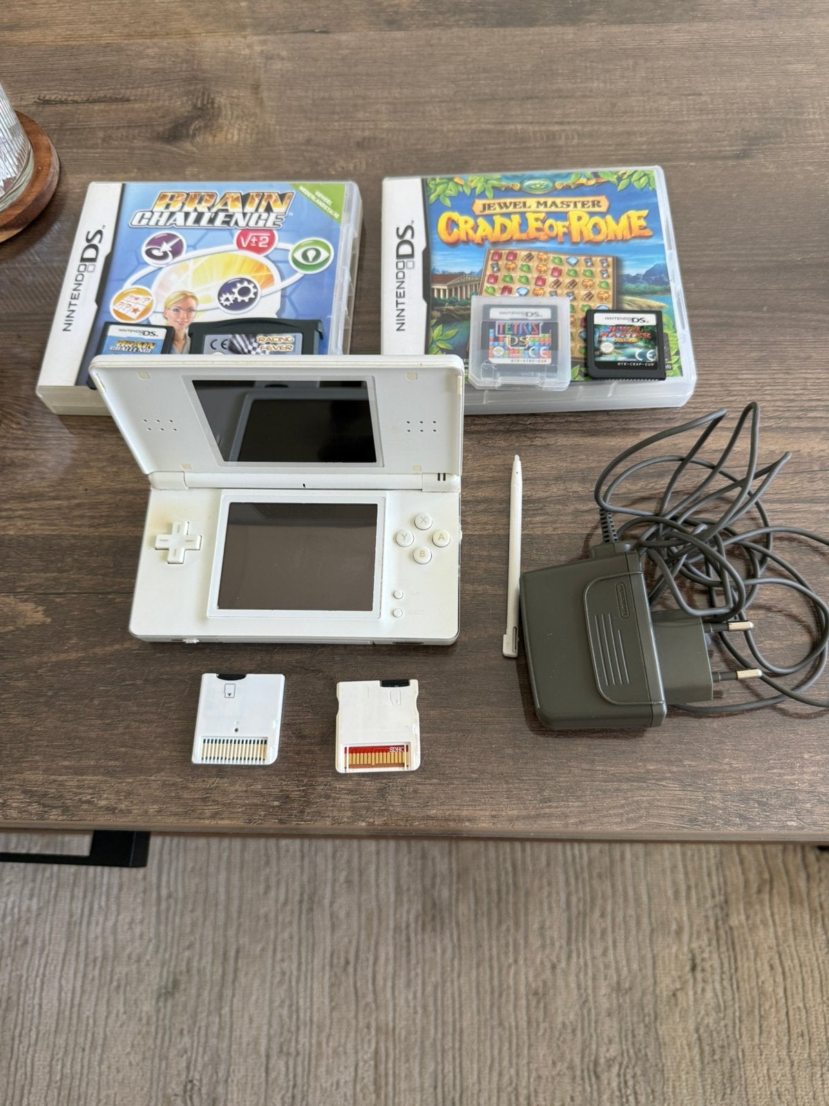 DS nitendo apparaat met pen en oplader, Spelcomputers en Games, Ophalen, Zo goed als nieuw, DS Lite