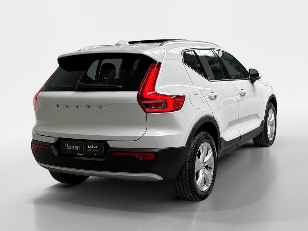 Volvo XC40 1.5 T2 Momentum Pro I Panoramadak I Leder I Harma, Auto's, Volvo, Gebruikt, Euro 6, 129 pk, Wit