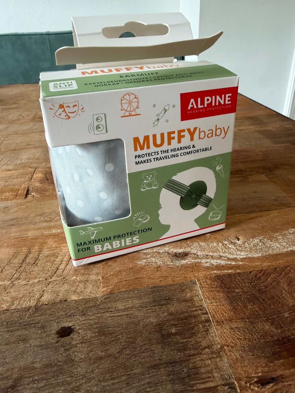 Alpine Muffy baby gehoorbescherming, Kinderen en Baby's, Overige Kinderen en Baby's, Ophalen, Zo goed als nieuw