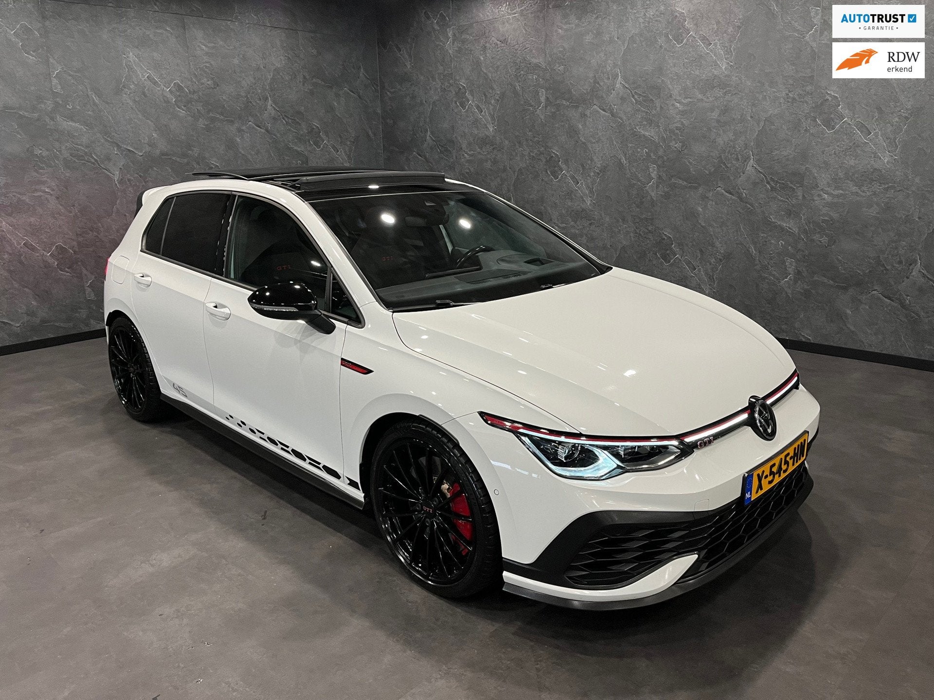 Volkswagen Golf 2.0 TSI 300 PK CLUBSPORT 45 JAHRE EDITION, Dealer onderhouden, 15 km/l, Gebruikt, 4 cilinders