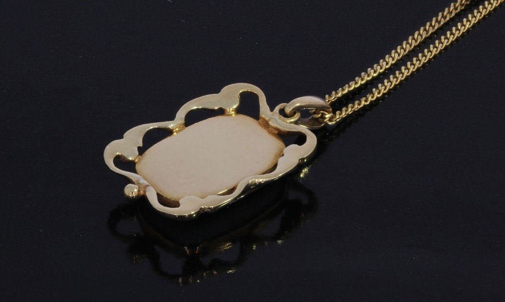 Opaal edelsteen fraaie 14k gouden ketting hanger vintage, Voordeelsieraden, Ophalen of Verzenden, Zo goed als nieuw, Met edelsteen