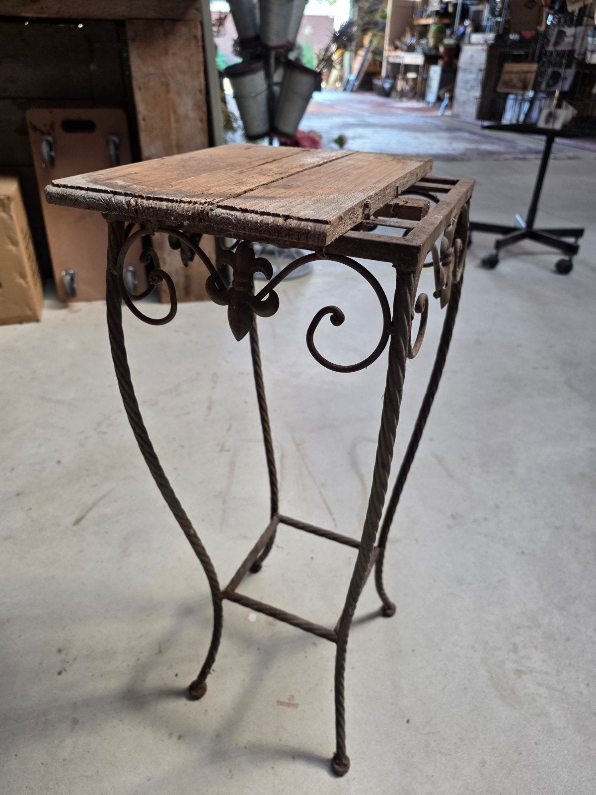 brocante tafeltje opknapper, Ophalen of Verzenden