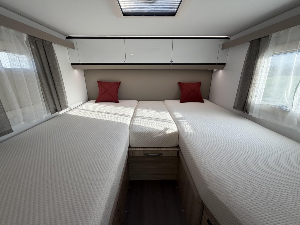 Adria Compact DL Face-to-Face, Zonnepaneel, Buitengas, Caravans en Kamperen, Campers, Ringverwarming, Fiat, Bedrijf, Tot en met 3