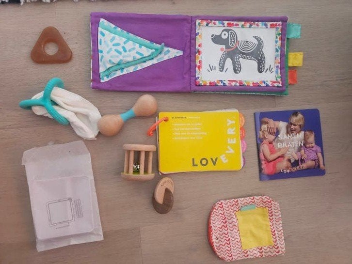 Lovevery Play Kit 'The Charmer' (3-4 maanden) - exc, Ophalen of Verzenden, Zo goed als nieuw, Overige typen