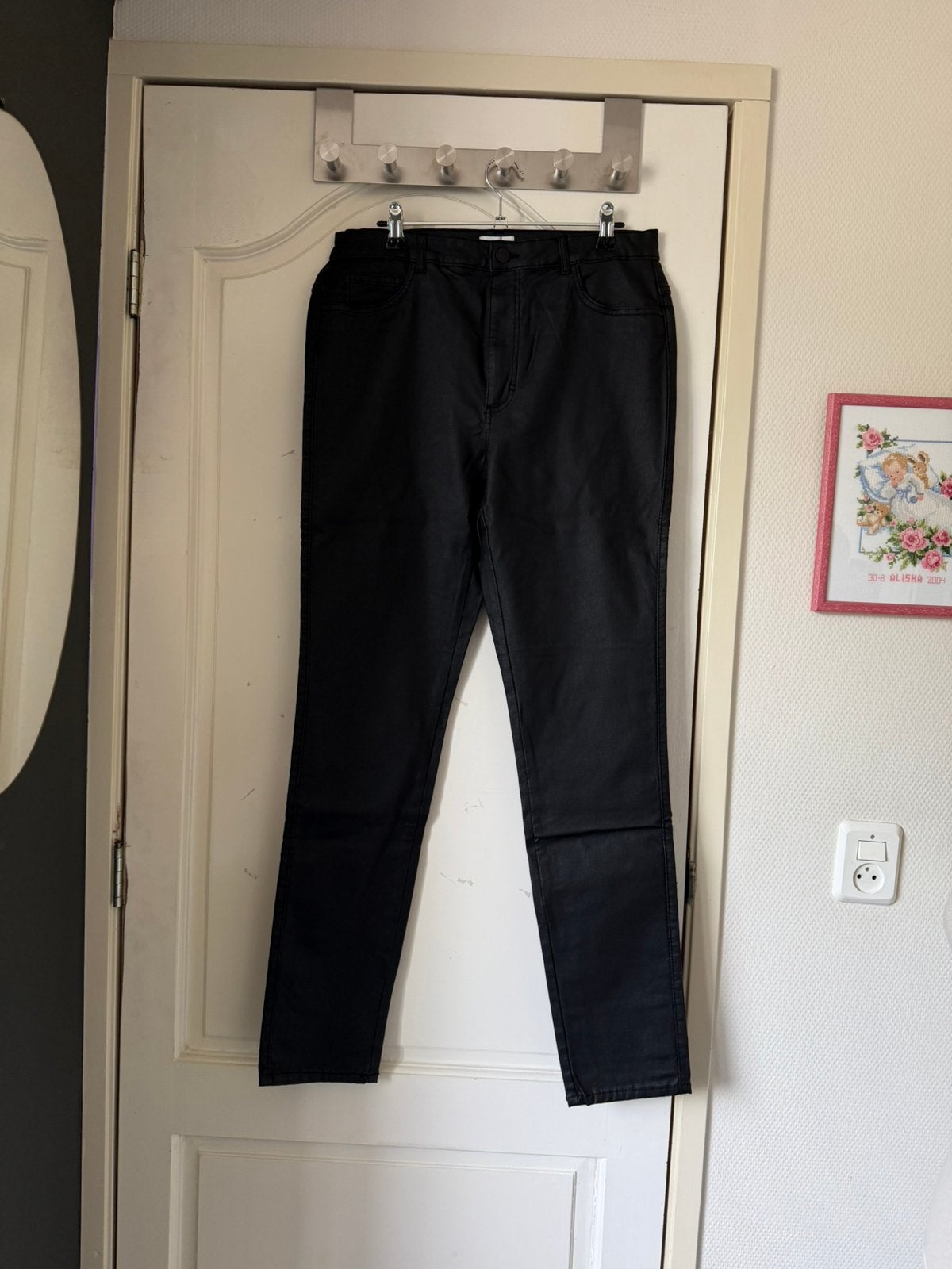 Zwarte gecoate skinny jeans – ONLY – Maat XL/32, Zwart, Maat 46/48 (XL) of groter, Ophalen of Verzenden, Zo goed als nieuw