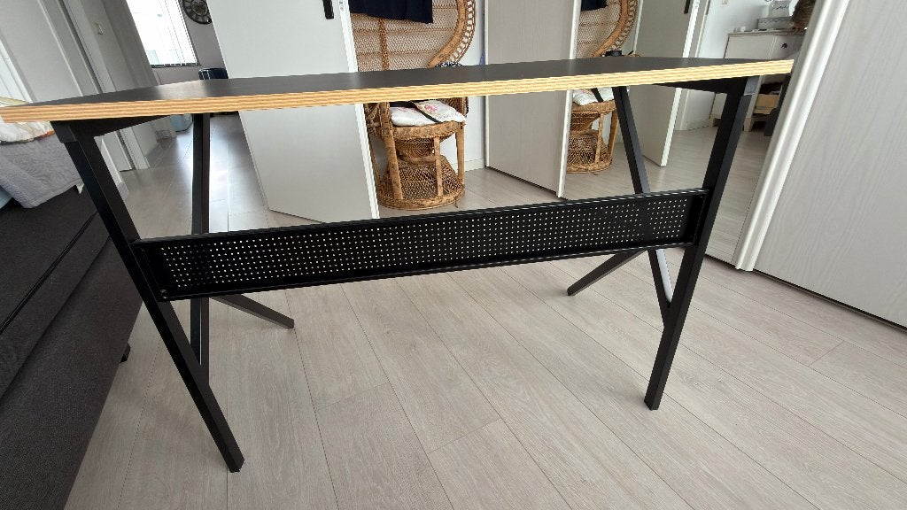 Gratie ophalen, klein bureautje., Ophalen, 105 cm, Spaanplaat of MDF, Zo goed als nieuw
