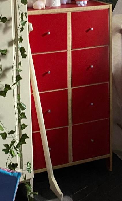 Rood ladekastje ladenkast ladekast bruin hout 8 lades red, Huis en Inrichting, Kasten | Lockerkasten, Zo goed als nieuw, Ophalen