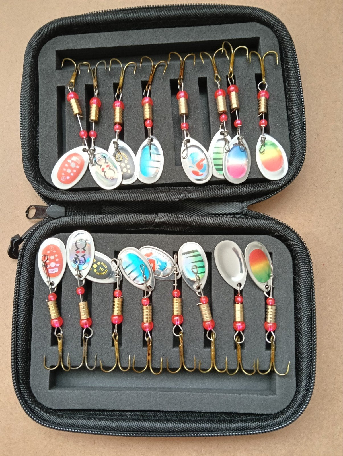 16 Stuks Spinners Blinker Set voor Roofvissen in Etui, Verzenden, Nieuw, Haak