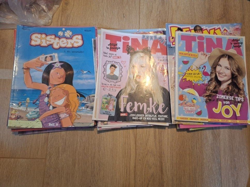 30 Meidentijdschriften: Tina, Femke, Sisters en meer!, Ophalen of Verzenden, Gelezen, Damesbladen