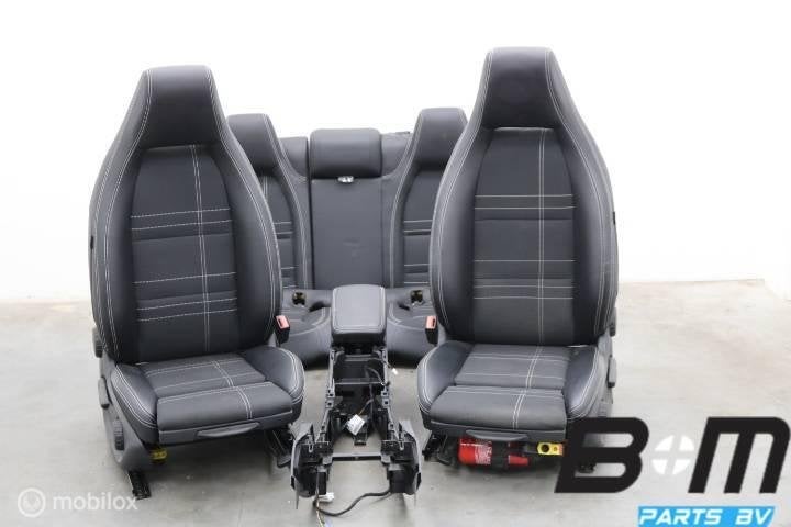 Leder + stof interieur Mercedes A-Klasse 103626km, Gebruikt