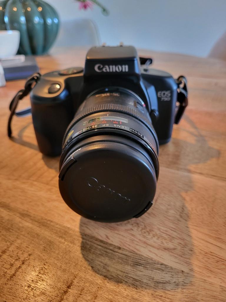 Analoge Canon EOS 750 Spiegelreflexcamera met 35-105mm lens, Audio, Tv en Foto, Fotocamera's Analoog, Ophalen, Gebruikt, Spiegelreflex
