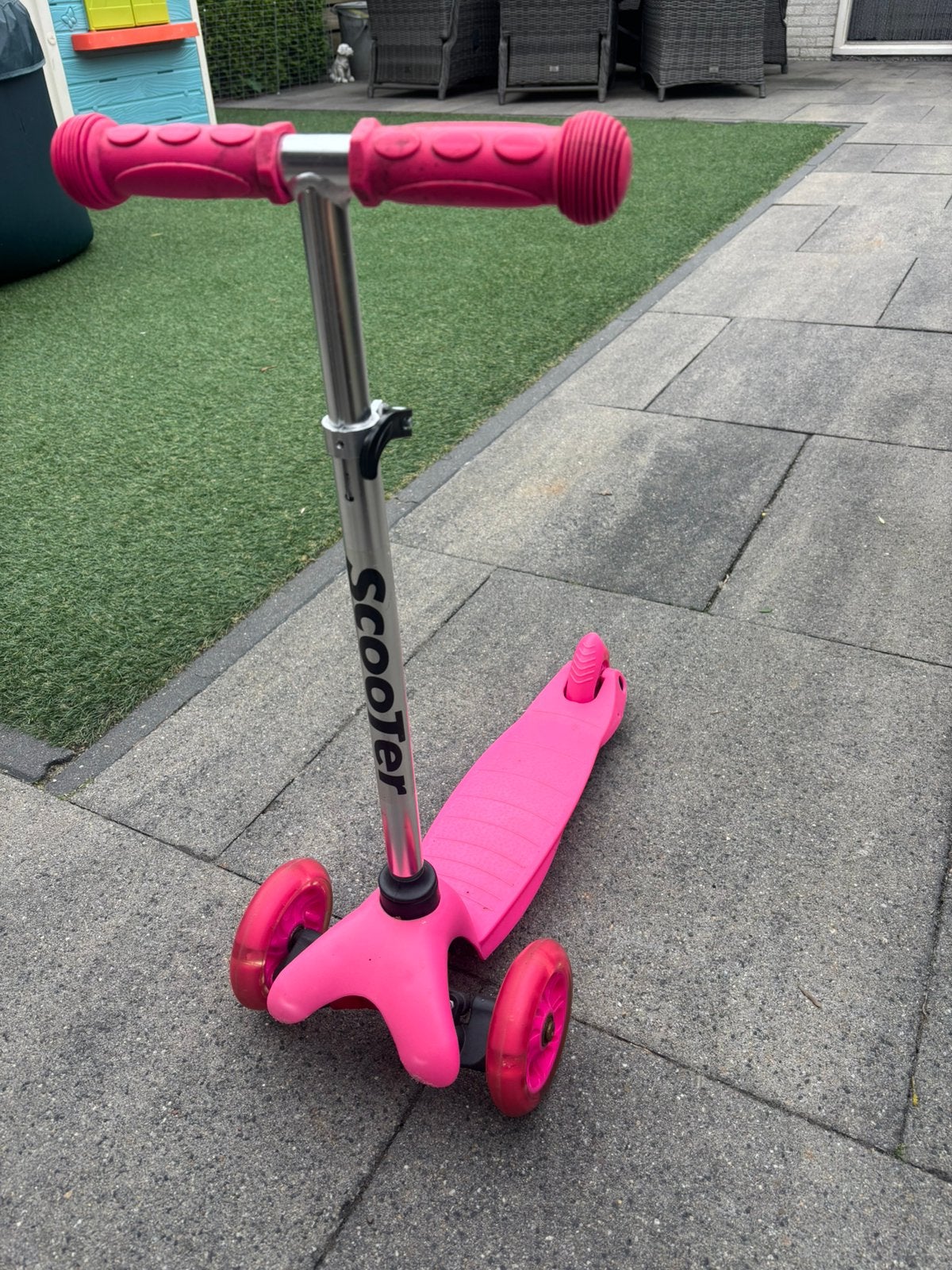 Roze scooter step met lichtjes, Ophalen of Verzenden, Gebruikt, Gewone step