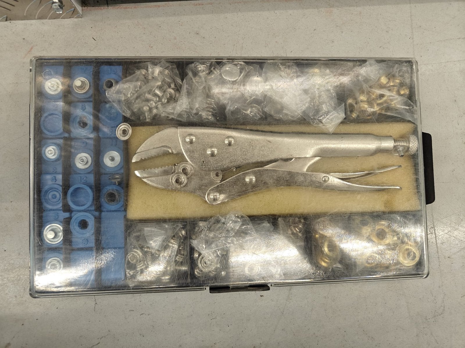 Griptangenset met oogjes en ringen, Ophalen, Zo goed als nieuw, Tang
