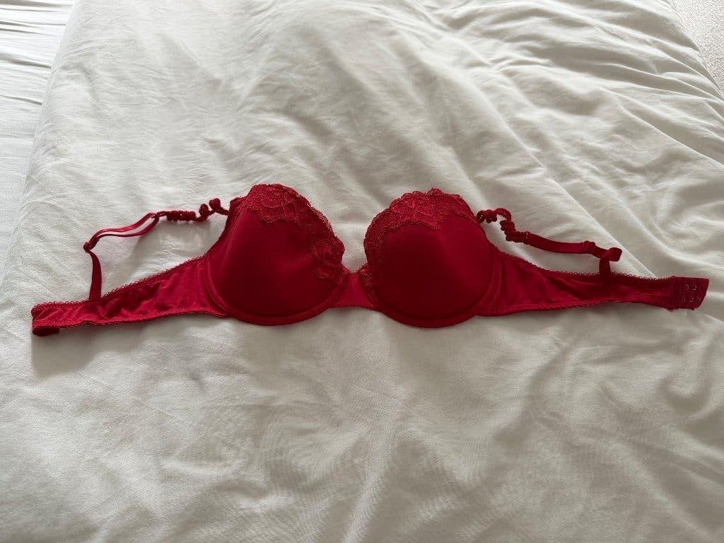 Rode BH van de Hunkemöller maat 75C, Hunkemöller, Ophalen of Verzenden, Rood, BH