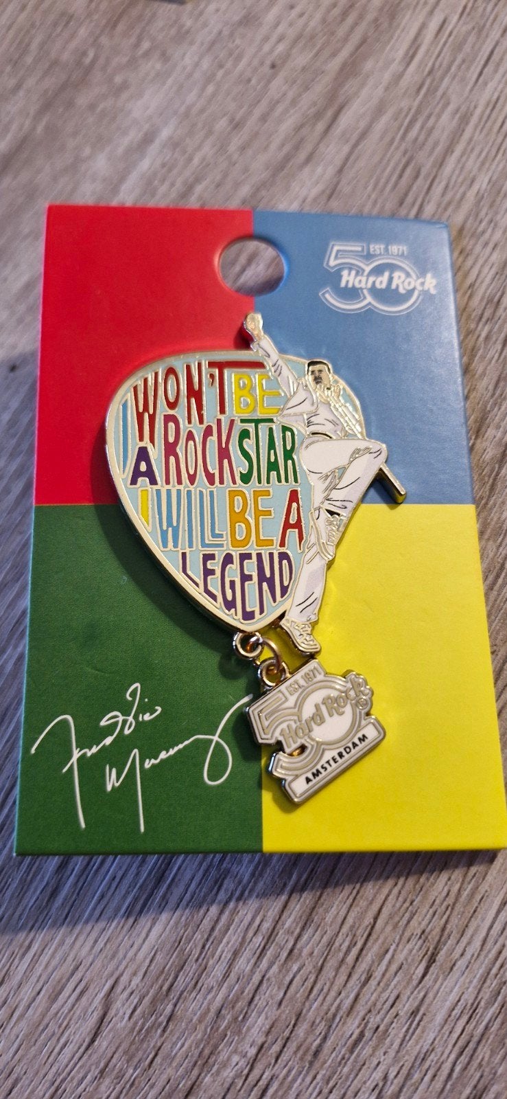 Freddie Mercury -Hardrockpin 50 Years Amsterdam 2021 Nieuw, Verzamelen, Ophalen of Verzenden, Nieuw, Figuurtje, Speldje of Pin