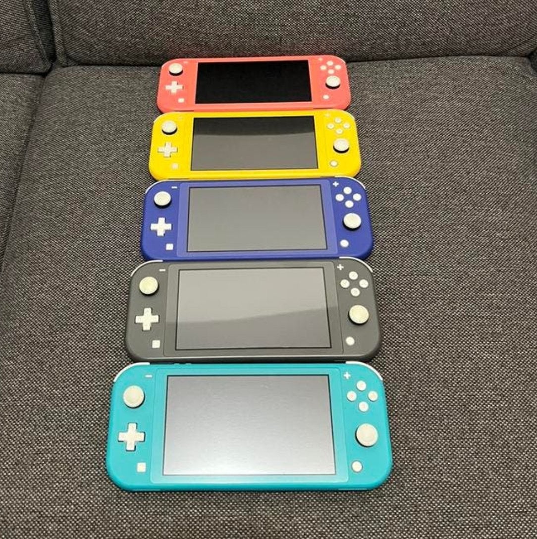 Nintendo Switch Lite - Diverse Kleuren Beschikbaar, Ophalen of Verzenden, Gebruikt