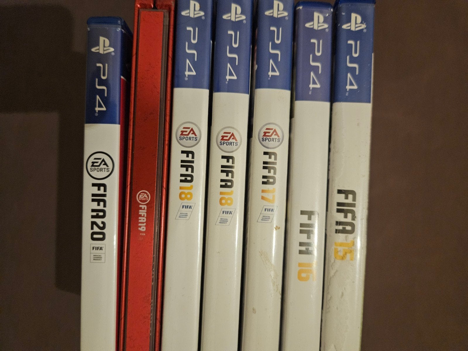 FIFA PS4 games: FIFA 15, 16, 17, 18, 19, 20, Ophalen, Gebruikt, Eén computer, Sport