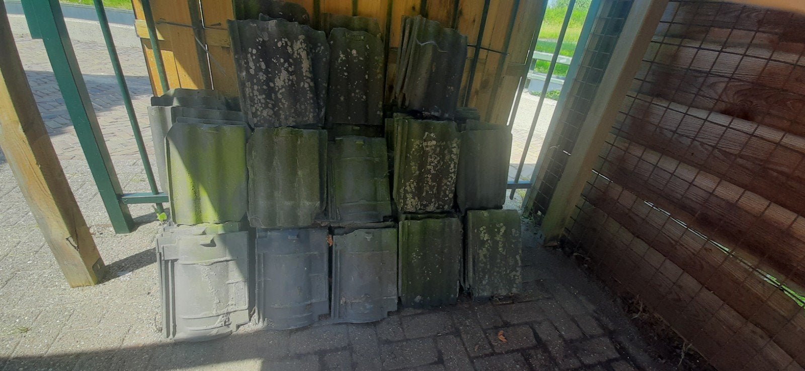 Ouderwetse Friese golf dakpannen- Partij, Doe-het-zelf en Verbouw, Dakpannen en Dakbedekking, Ophalen, Overige materialen, Gebruikt