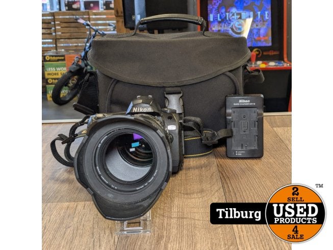 Nikon D70 Spiegelreflex Incl tas & Oplader | 28-300MM Lens, Audio, Tv en Foto, Videocamera's Digitaal, Nikon, Zo goed als nieuw
