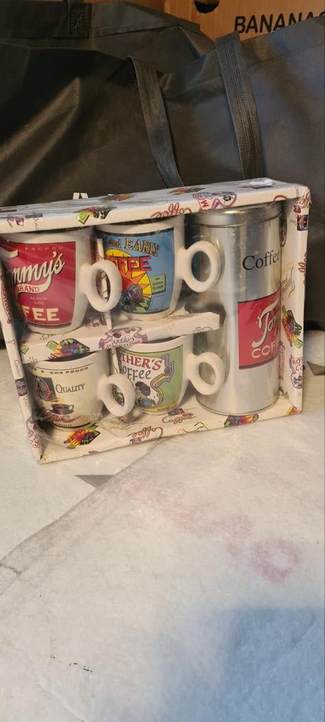 Tommy's COFFEE Pakket met bekers en koffiebus, Huis en Inrichting, Overige typen, Nieuw, Ophalen of Verzenden, Steen/keramiek