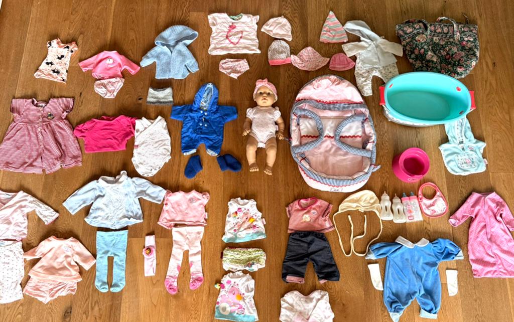 Grote set Baby Born pop met kleding en accessoires, Kinderen en Baby's, Speelgoed | Poppen, Ophalen of Verzenden, Gebruikt, Babypop