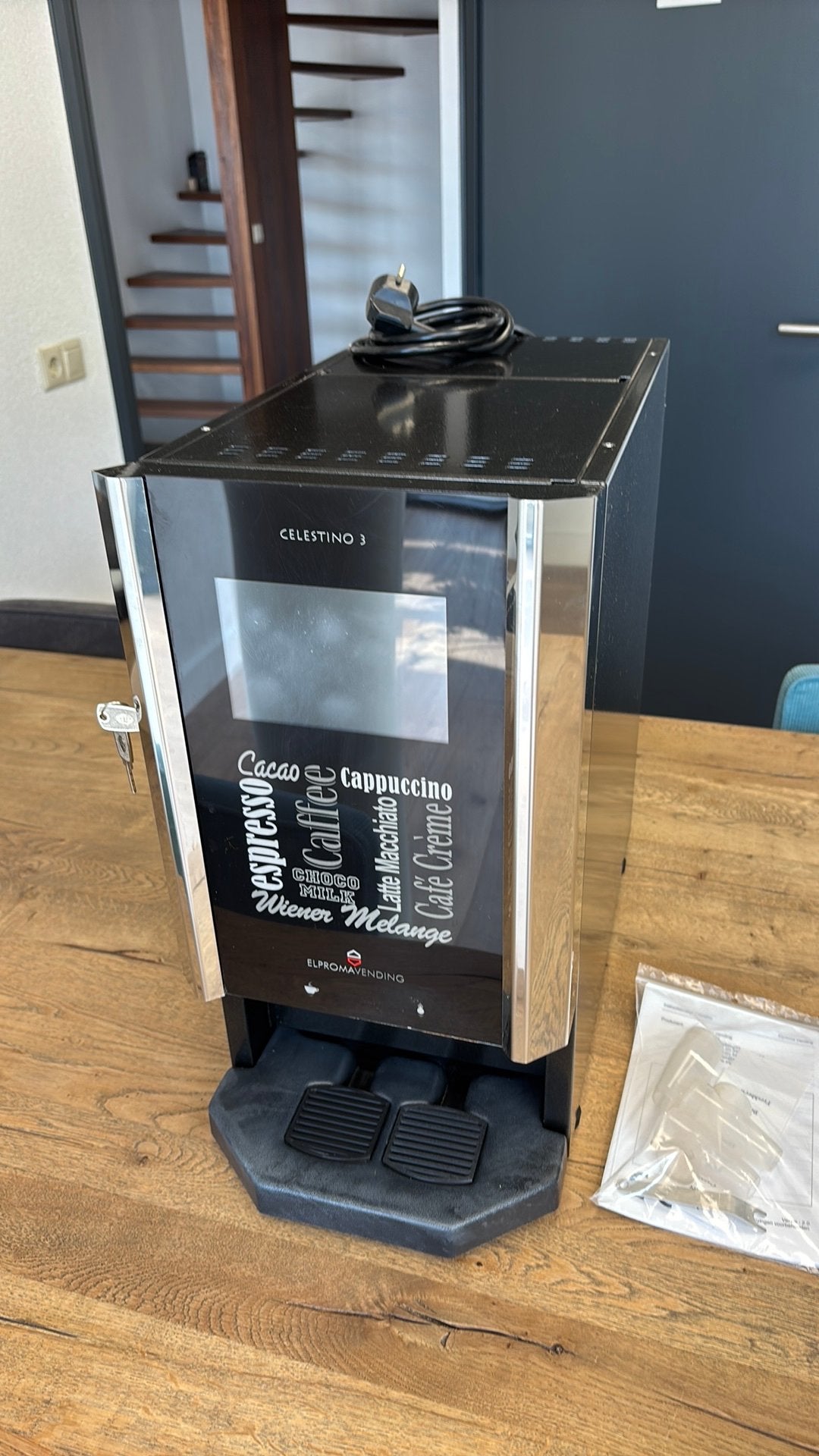 Celestino 3 instant koffiemachine met vaste wateraansluiting, Witgoed en Apparatuur, Koffiezetapparaten, Gebruikt, Overige typen