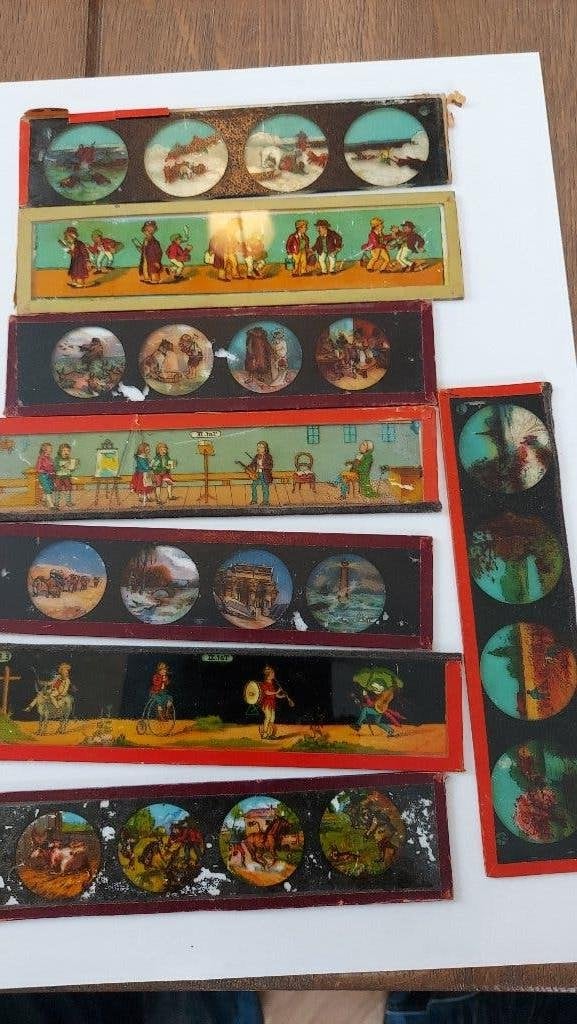 Plaatjes voor de toverlantaren 9 stuks € 20,-, Ophalen of Verzenden