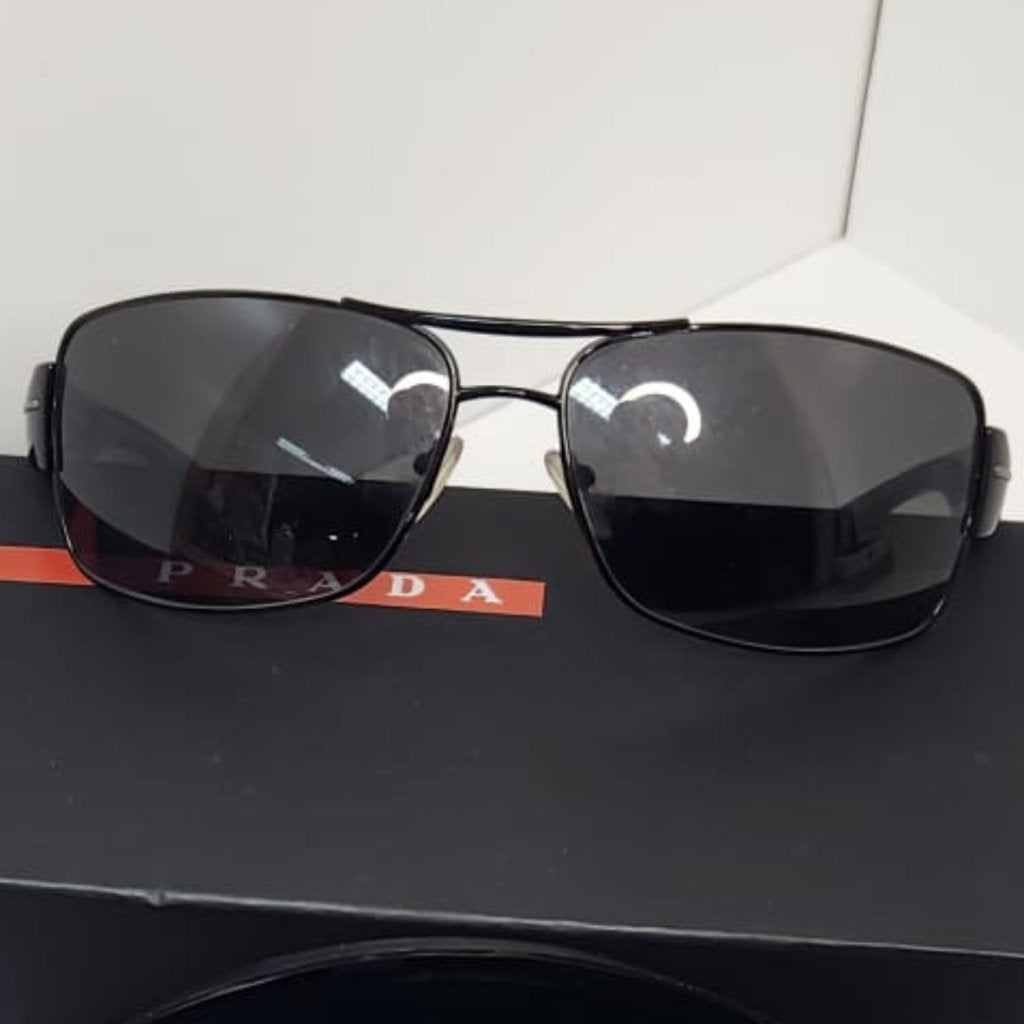 Prada SPS53N Zonnebril | Nette Staat, Sieraden, Tassen en Uiterlijk, Zonnebrillen en Brillen | Heren, Prada, Gebruikt, Support@prada.com