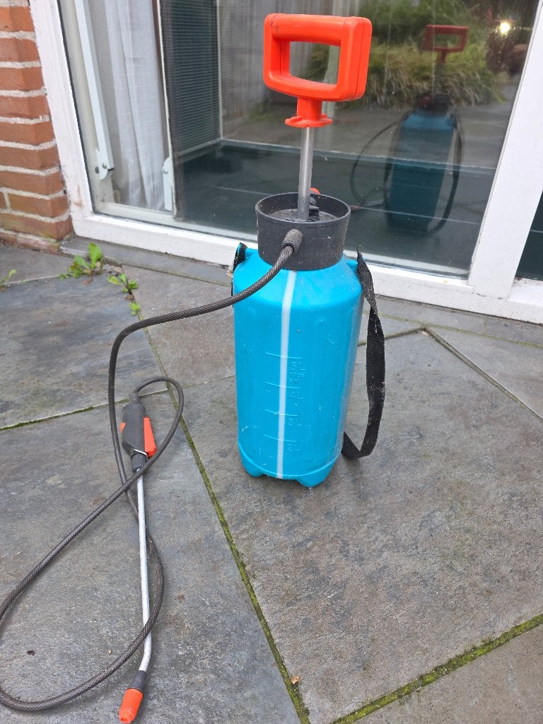 Gardenia tuin hand sproeier 5 ltr zgan, Tuin en Terras, Ophalen of Verzenden, Zo goed als nieuw, Handsproeier