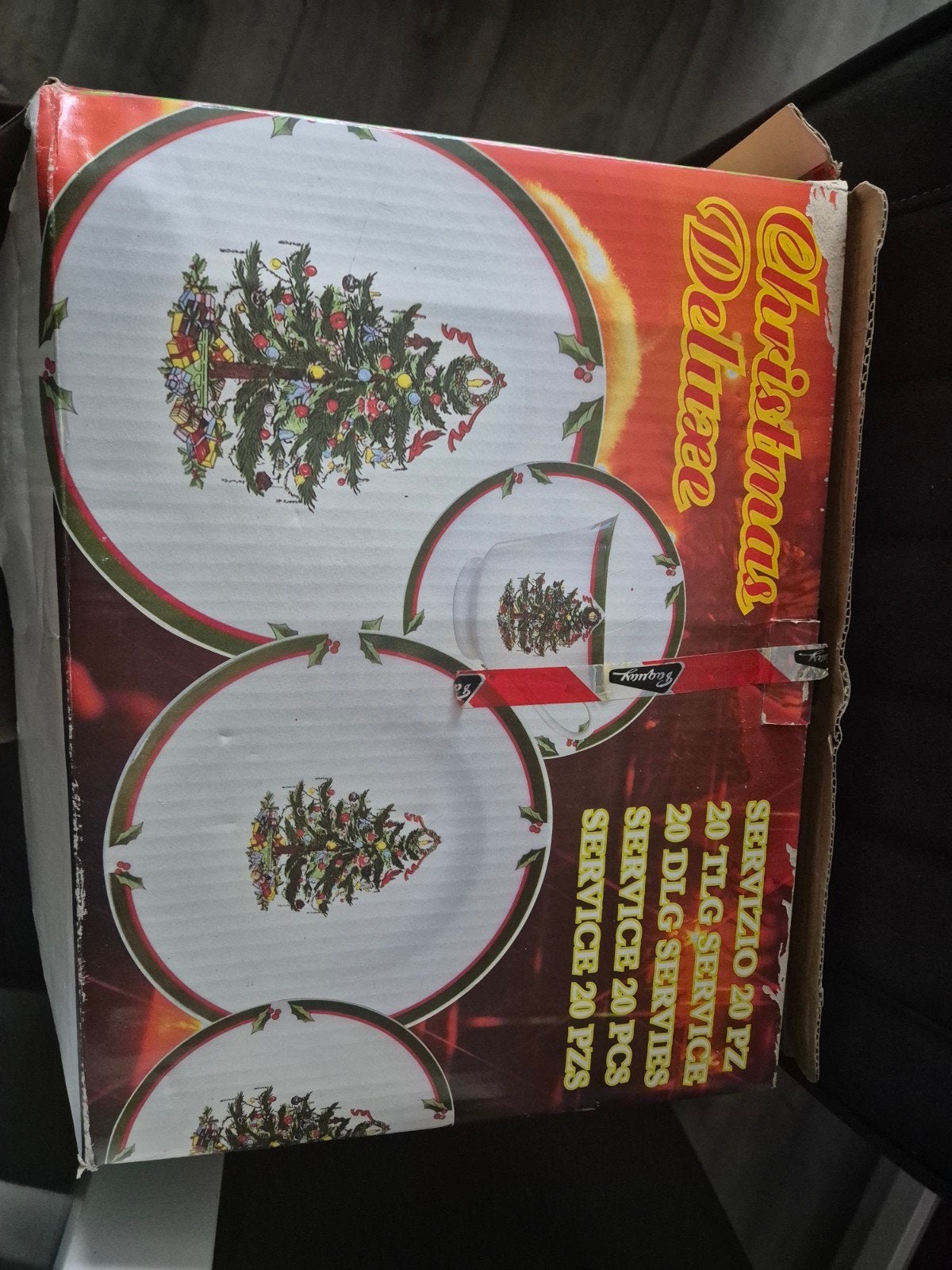Nieuw Kerstservies - 20-delig met kerstboom design, Diversen, Ophalen of Verzenden, Nieuw
