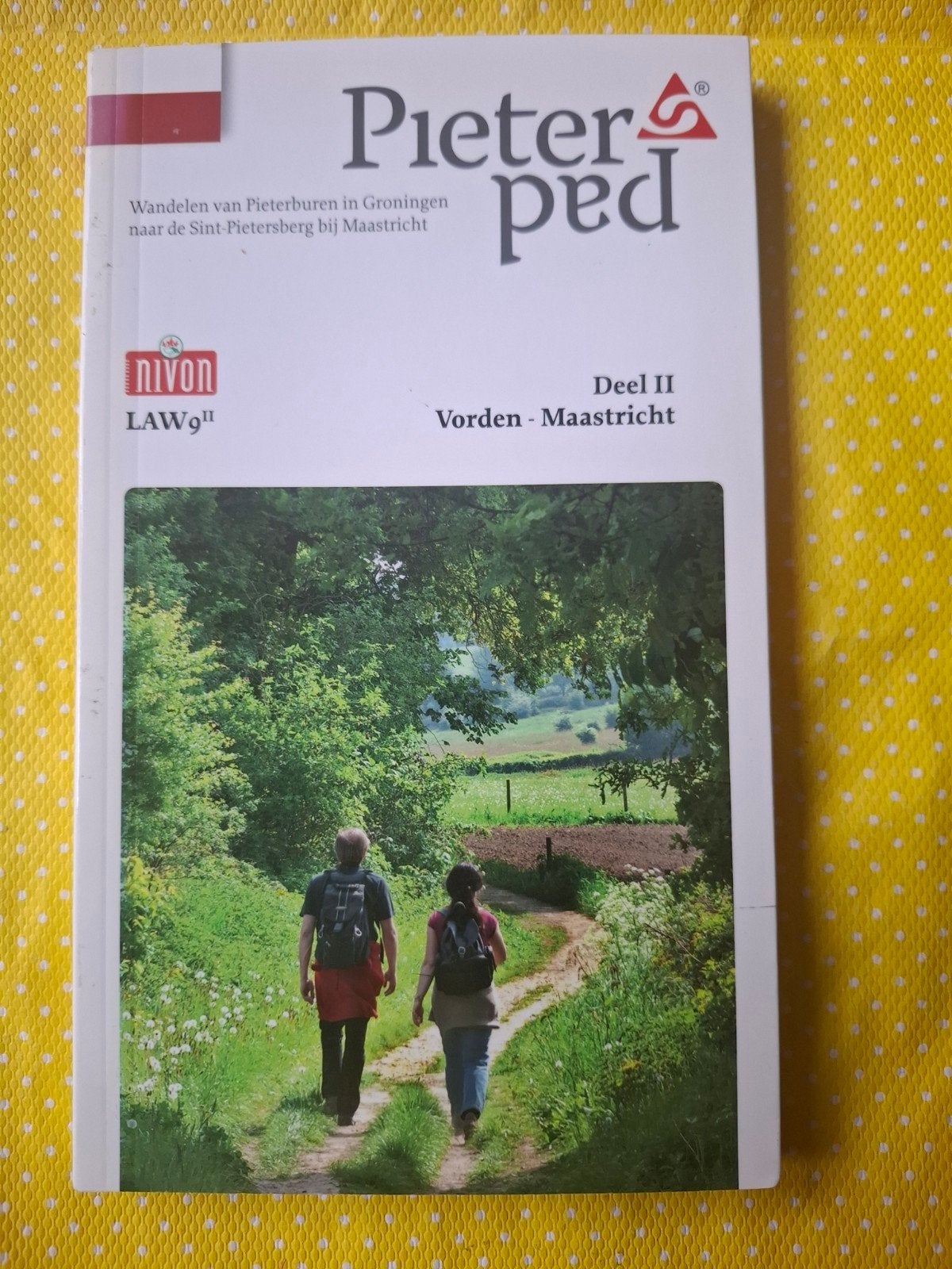 Pieterpad Deel II: Vorden - Maastricht (LAW 9-2), Boeken, Fiets- of Wandelgids, Ophalen of Verzenden, Benelux, Gelezen
