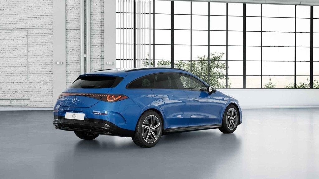 Mercedes-Benz CLA-klasse Shooting Brake 180 Business Solutio, Auto's, Mercedes-Benz, 136 pk, 4 cilinders, Blauw, 1710 kg