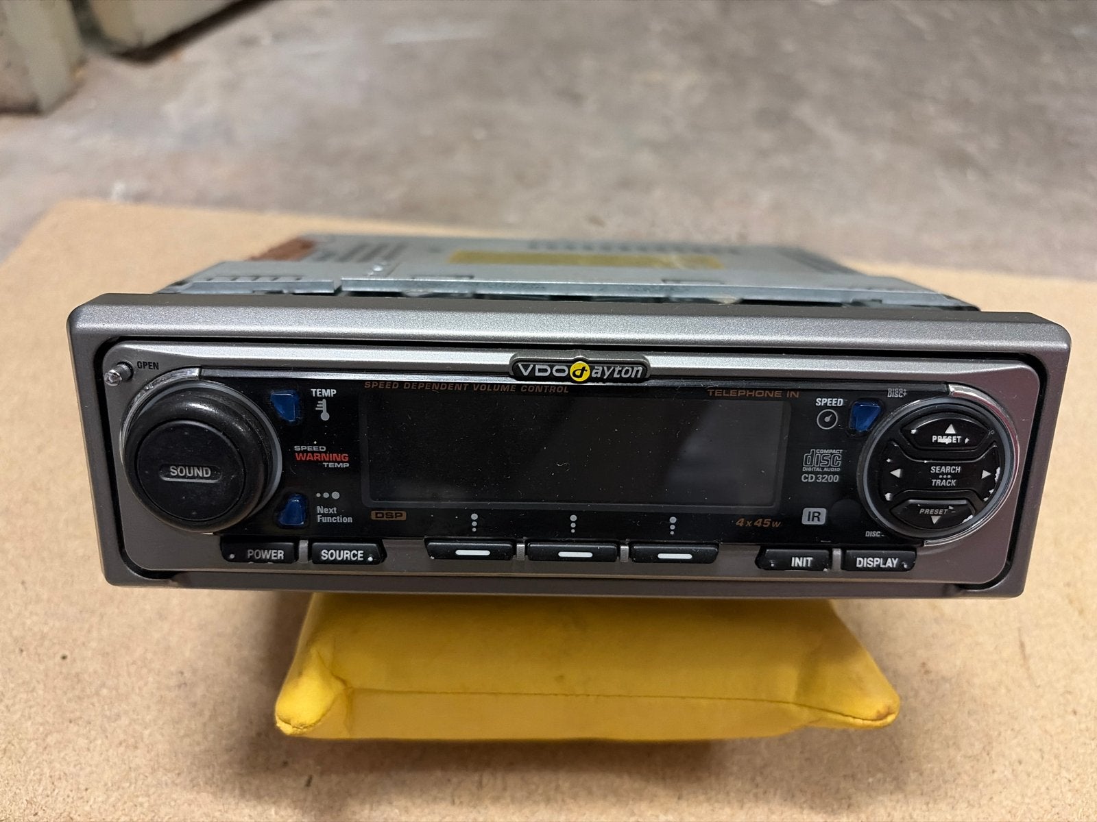 VDO Dayton CD 3200 autoradio - Origineel Opel Speedster, Auto diversen, Autoradio's, Ophalen of Verzenden, Gebruikt