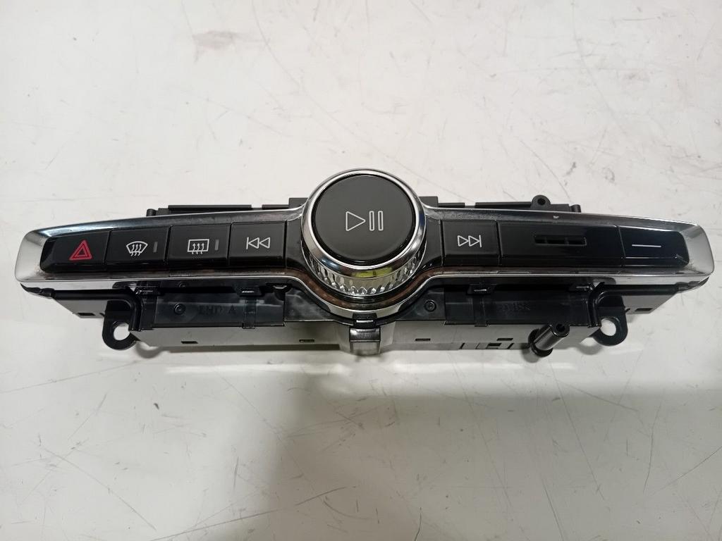 Radio bediening Volvo V60, Auto diversen, Ophalen of Verzenden, Van der Ven Autorecycling B.V., Onderdelen@venauto.nl, Ettenseweg 76, 4706 PB Roosendaal, The Netherlands