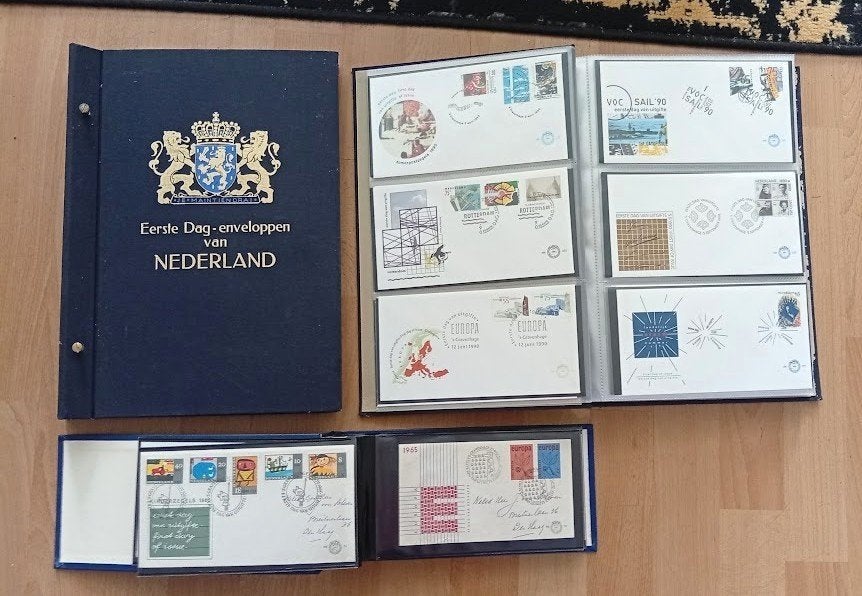 3 mooie albums - gevuld met 1e dag enveloppen - zie foto's., Ophalen of Verzenden, Onbeschreven, Nederland