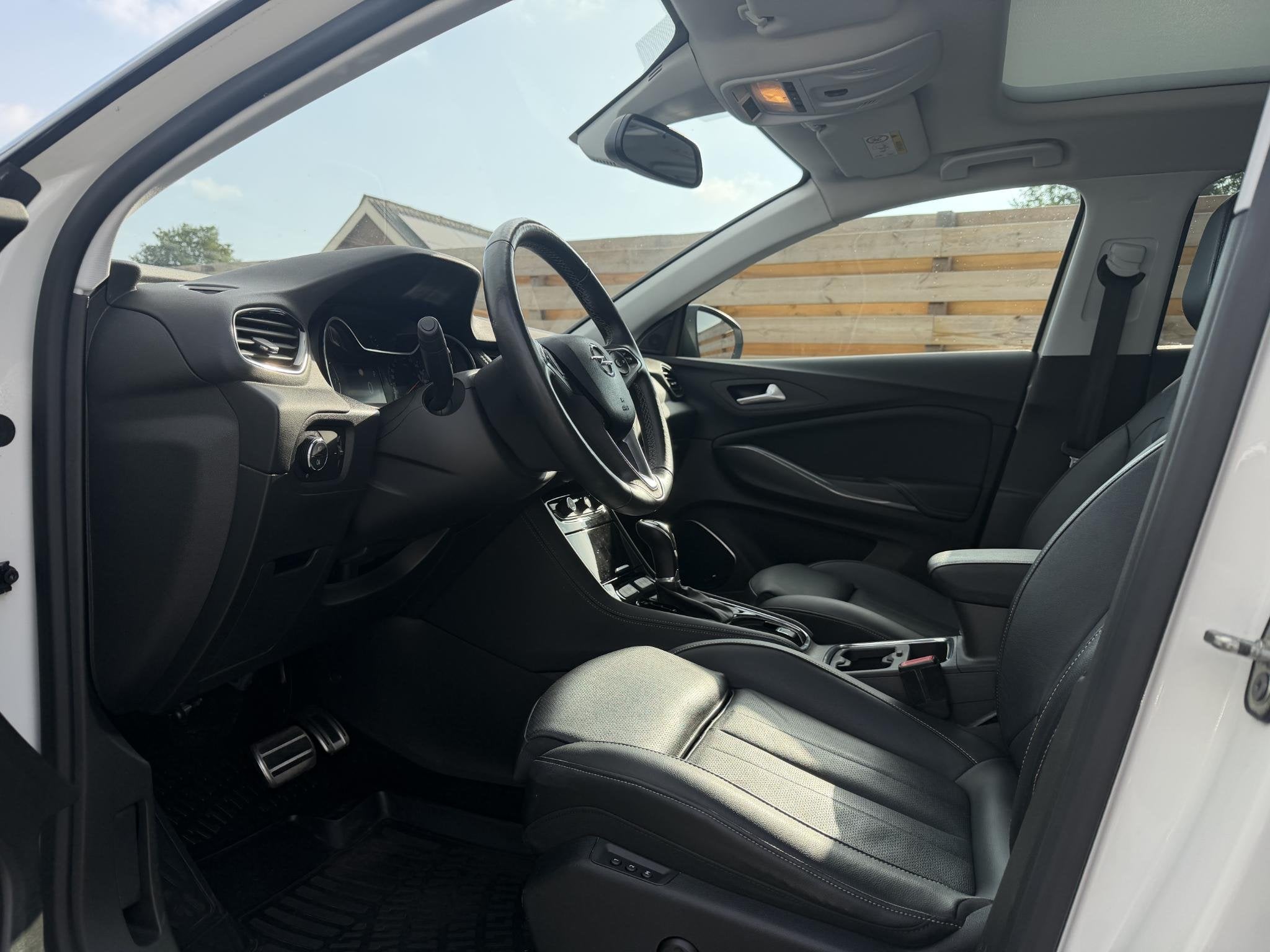 Opel Grandland X 1.2 Turbo Business Executive Full options, Gebruikt, 1199 cc, Wit, Leder
