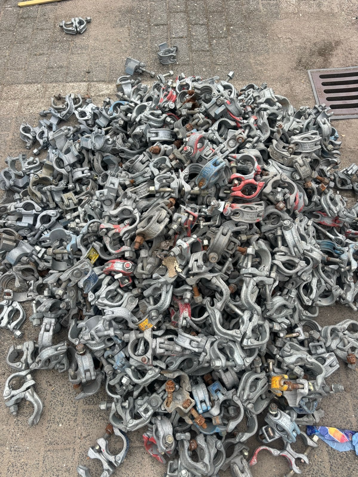 Steigerklemmen met bout - 460 stuks - TEAB - klemmen steiger, Doe-het-zelf en Verbouw, Ophalen, Gebruikt, Overige typen, Minder dan 2 meter