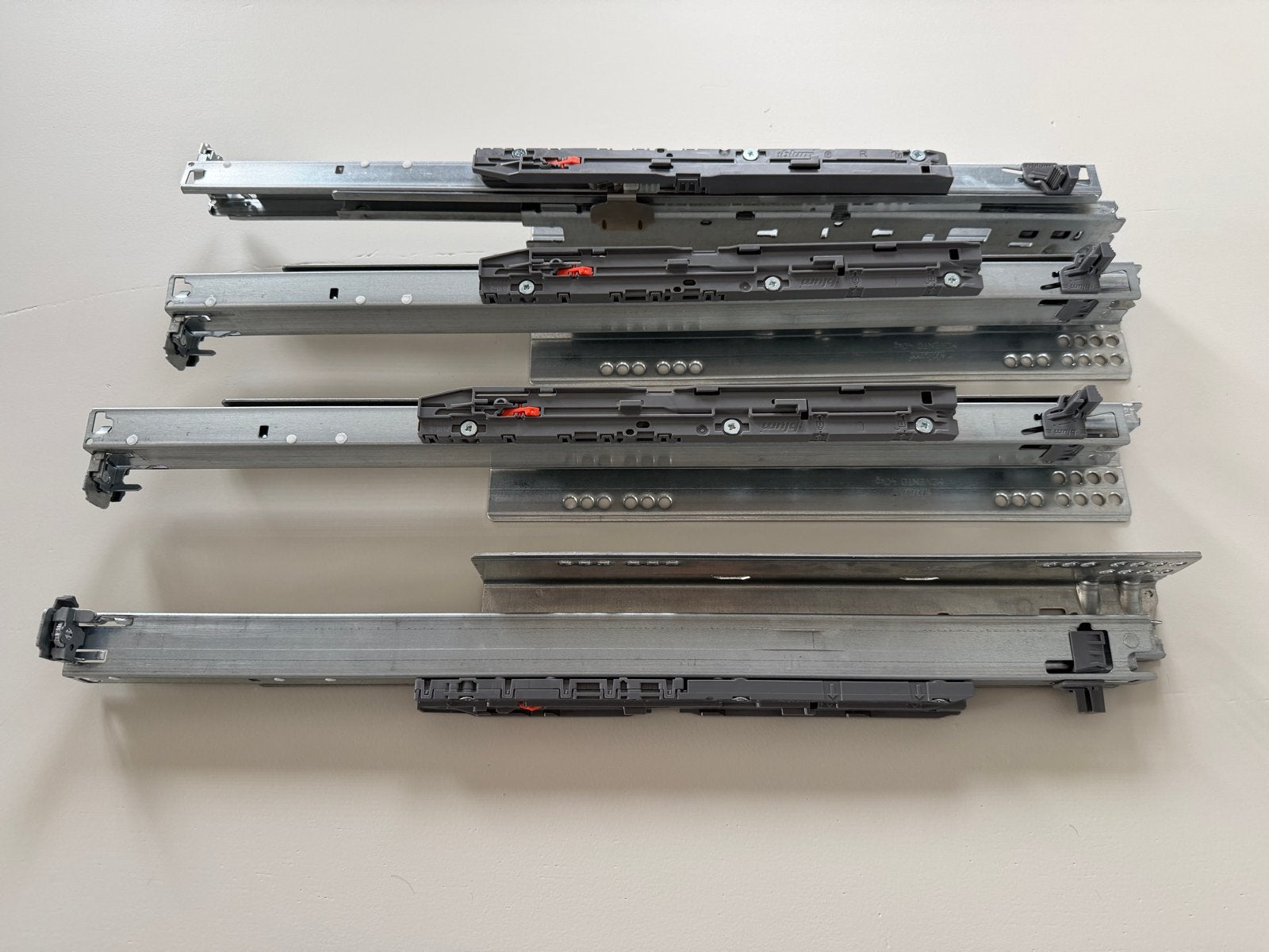 4x Blum Movento ladegeleiders 40kg (nieuw) 760H520, Ophalen of Verzenden, Nieuw, 250 mm of meer, Overige typen