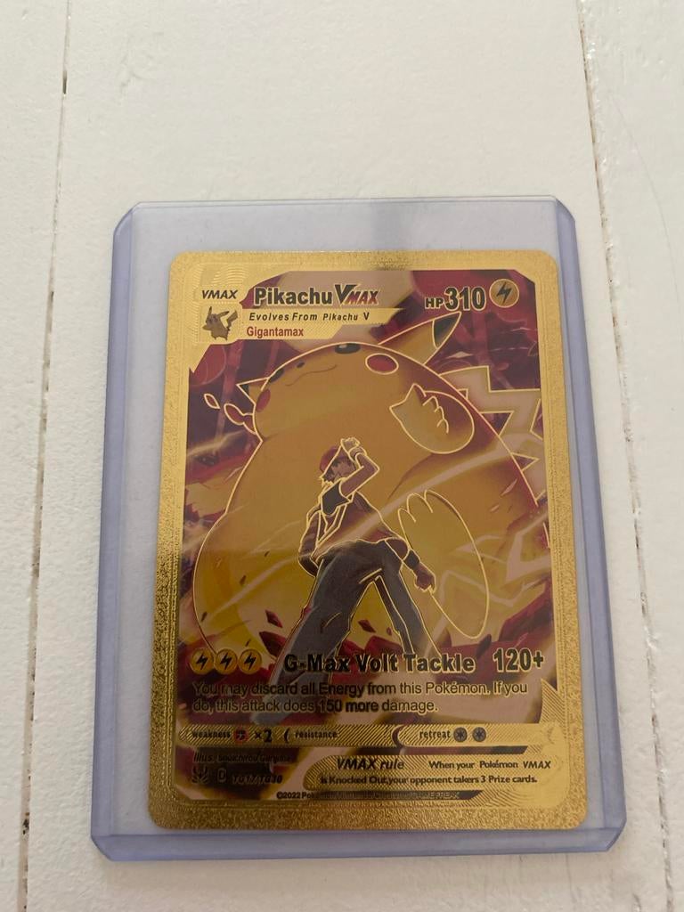 Zeldzame Pikachu VMAX Gold Edition - Geen Kreukels, Ophalen of Verzenden, Zo goed als nieuw, Losse kaart, Foil