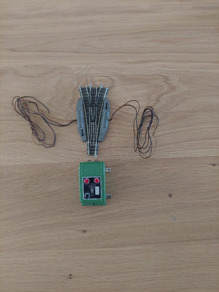 Fleischmann Piccolo n Electrische driewegwissel 9158, Hobby en Vrije tijd, Modeltreinen | N-Spoor, Gebruikt, Gelijkstroom, Fleischmann