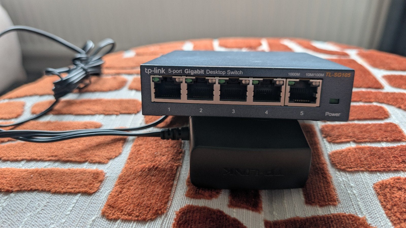 TP-Link TL-SG105 5-Poorts Gigabit Desktop Switch, Computers en Software, Netwerk switches, Ophalen of Verzenden, Zo goed als nieuw