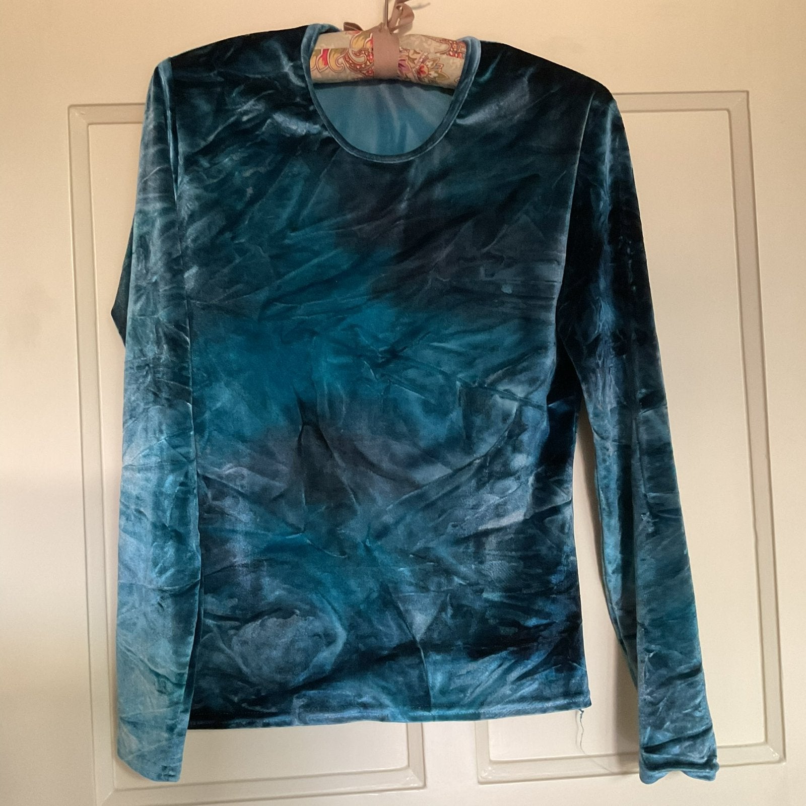 HEEL LEUK ZGAN VELOURS SHIRTJE IN BLAUWTINTEN MT XS/S, Kleding | Dames, Blauw, Ophalen of Verzenden, Lange mouw, FELICIA PARIS