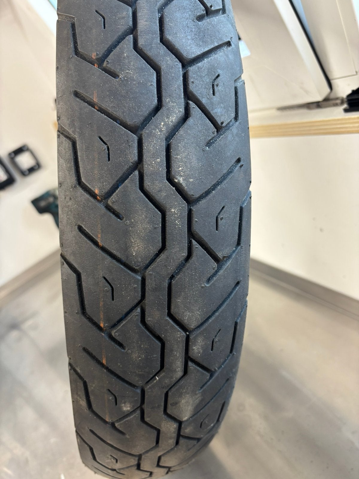 Maxxis band 110/90 19 62h, Motoren, Ophalen
