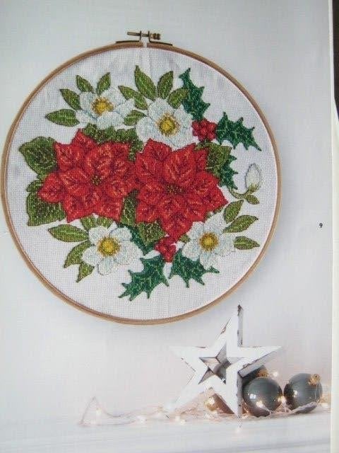 Borduurpatroon  Kerstroos en Helleborus  nr 9467, Verzenden, Nieuw, Handborduren, Patroon