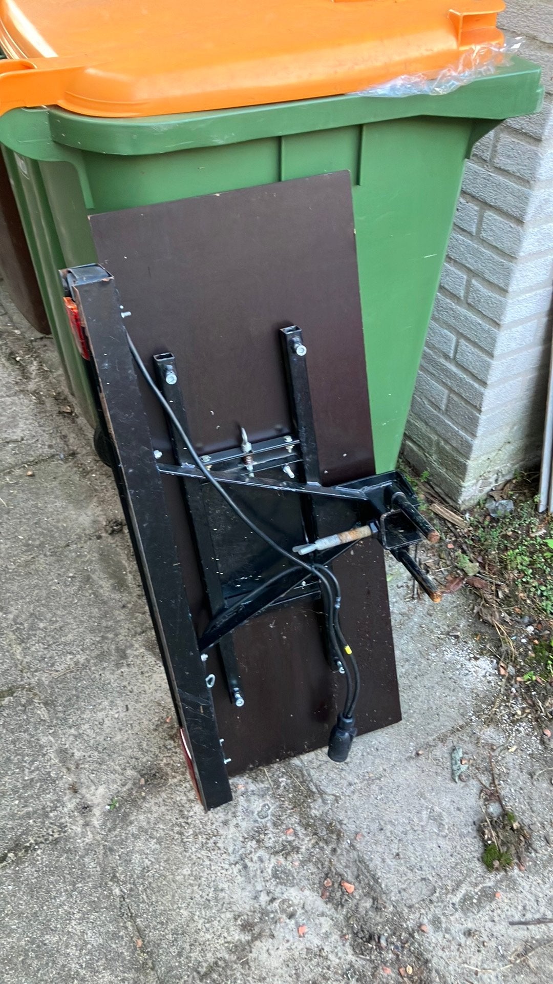 Trekhaak koffer drager, Ophalen, Zo goed als nieuw